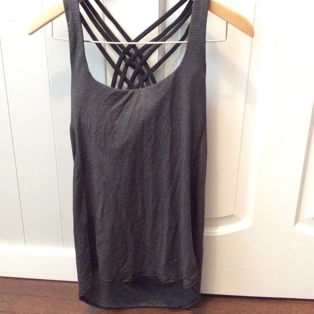 Lululemon Wild Tank 6 EUC